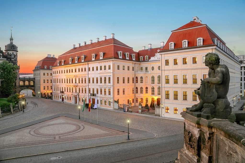 Hotel Taschenbergpalais Kempinski Dresden luxe hotel deals