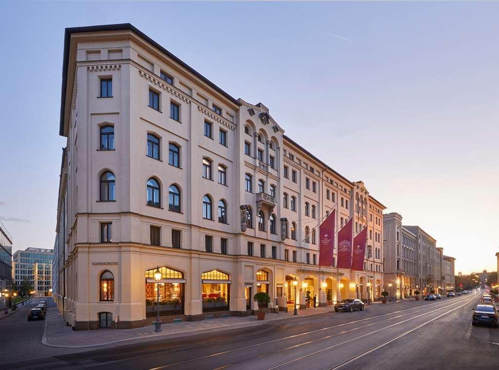 Hotel Vier Jahreszeiten Kempinski Muenchen luxe hotel deals