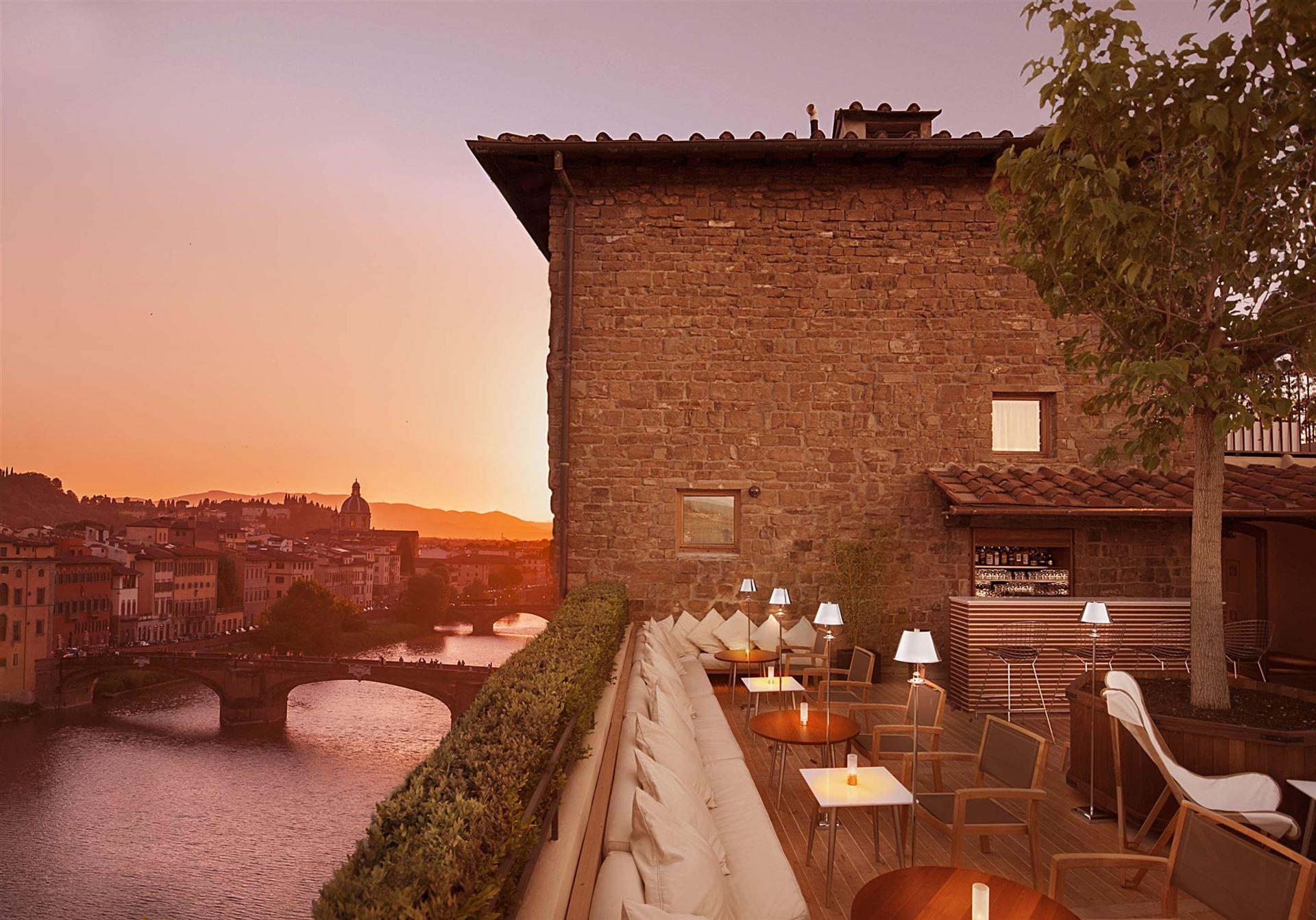 Continentale Florence luxe hotel deals