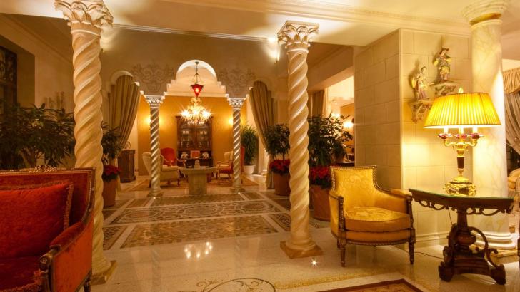 Villa e Palazzo Aminta luxe hotel deals